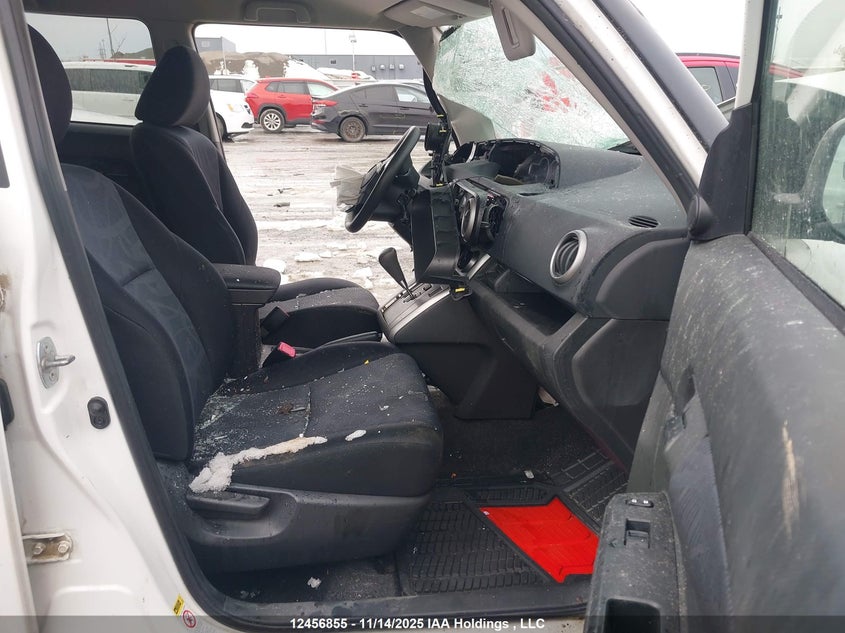 JTLZE4FE5C1142804 2012 TOYOTA  photo no. 5