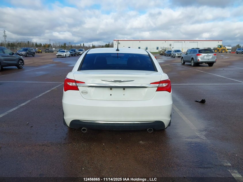 2011 Chrysler 200 Limited VIN: 1C3BC2FG6BN558672 Lot: 12456865