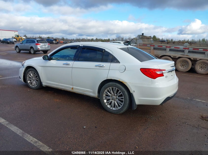 1C3BC2FG6BN558672 2011 CHRYSLER 200 photo no. 3