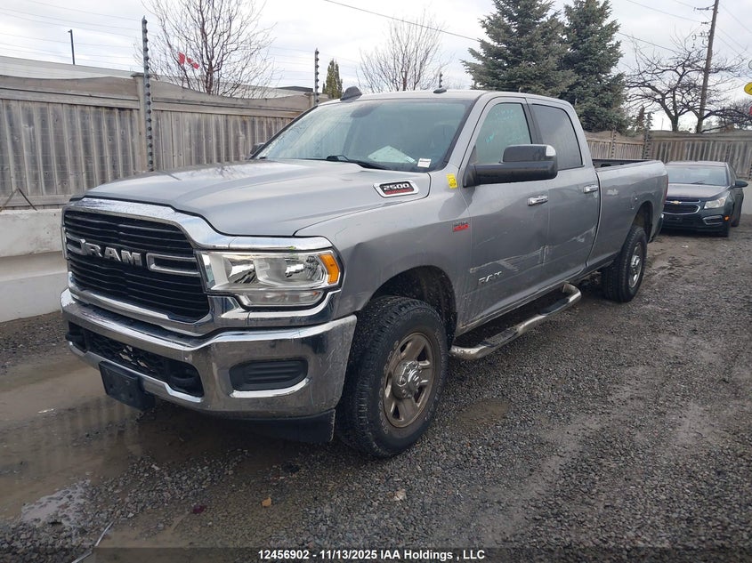3C6UR5JJ0KG603984 2019 RAM 2500 photo no. 2