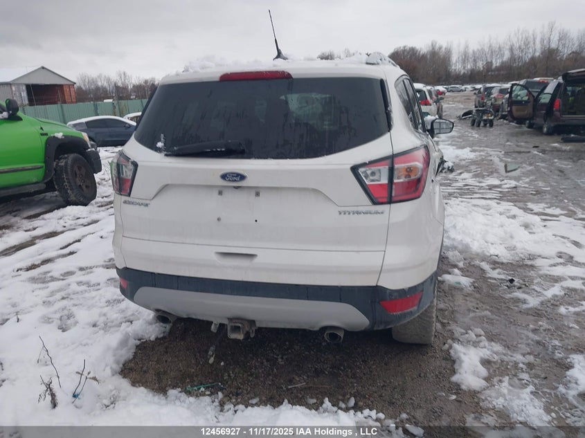 1FMCU9J96JUC64039 2018 FORD ESCAPE photo no. 17