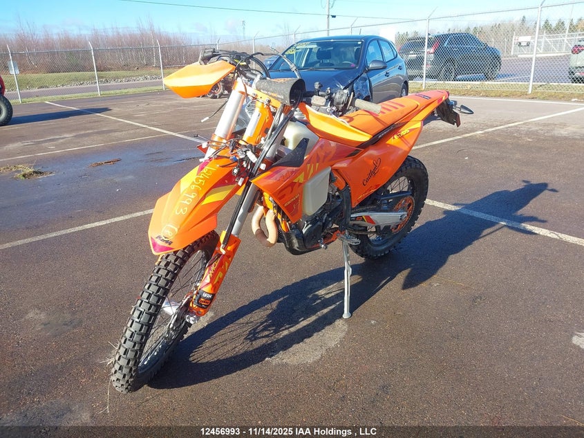 VBKEXJ408SM464178 2025 KTM  photo no. 2
