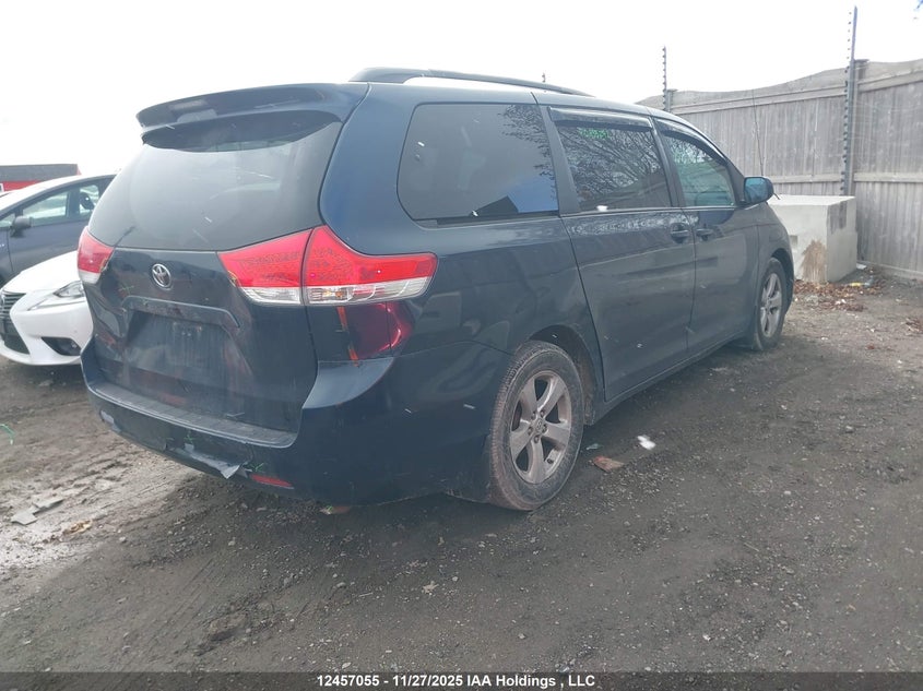 5TDKK3DC0BS006955 2011 TOYOTA SIENNA photo no. 4