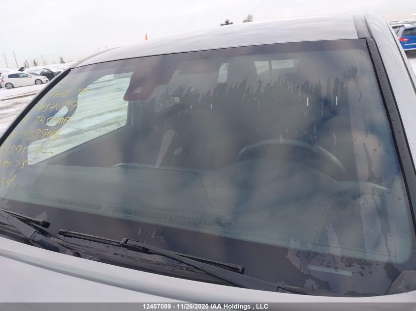 2019 Toyota Tacoma Double Cab/Sr5/Trd Sport/Trd Off Road VIN: 5TFDZ5BN2KX038949 Lot: 12457089