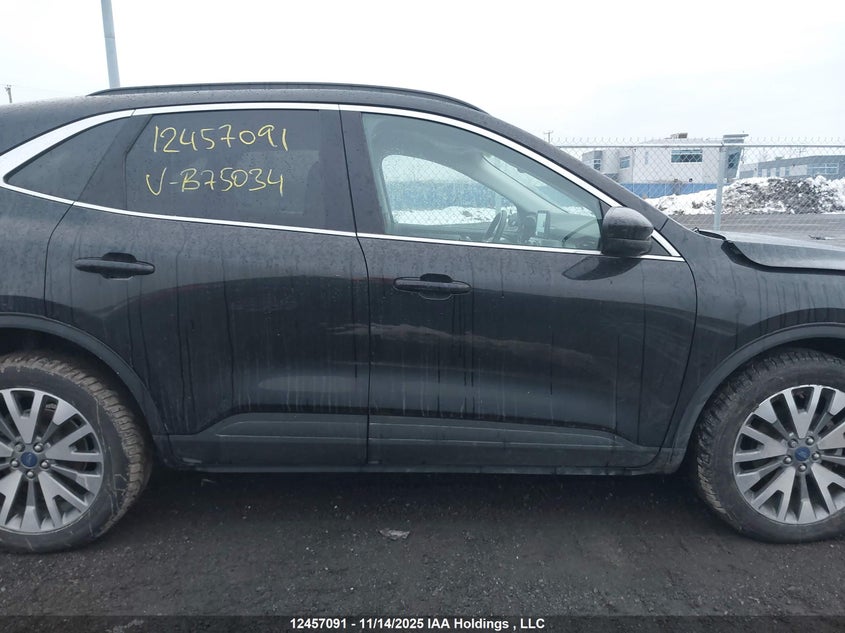 2022 Ford Escape Titanium VIN: 1FMCU9J93NUB75034 Lot: 12457091