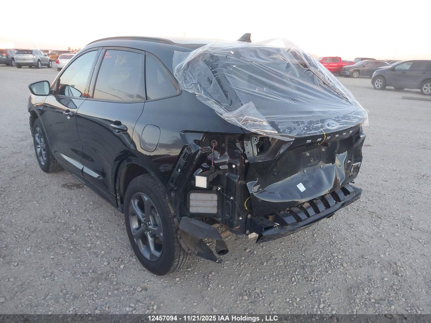 1FMCU9MZ2RUA74195 2024 FORD ESCAPE photo no. 3