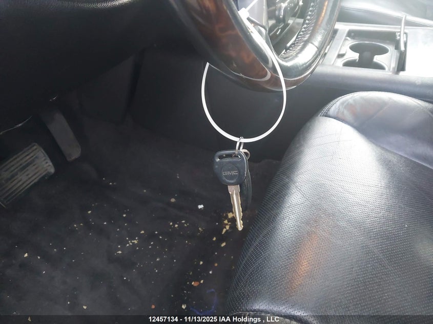 2011 GMC Yukon Xl 1500 Denali VIN: 1GKS2MEF8BR206967 Lot: 12457134