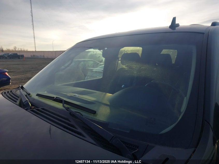 2011 GMC Yukon Xl 1500 Denali VIN: 1GKS2MEF8BR206967 Lot: 12457134