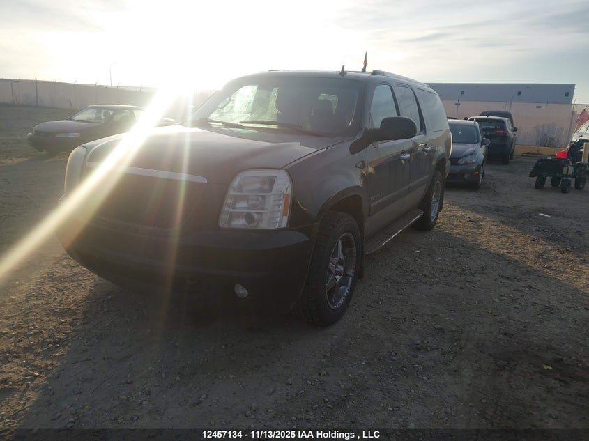 1GKS2MEF8BR206967 2011 GMC YUKON photo no. 2