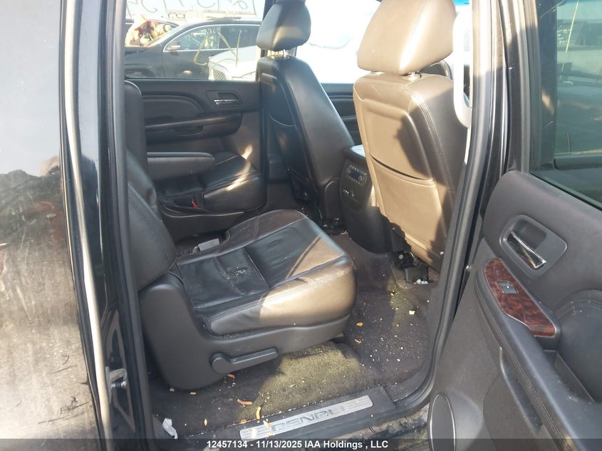 2011 GMC Yukon Xl 1500 Denali VIN: 1GKS2MEF8BR206967 Lot: 12457134