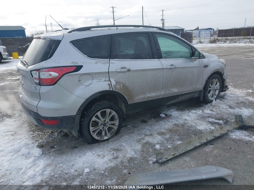 1FMCU9GD3JUC51048 2018 FORD ESCAPE photo no. 4