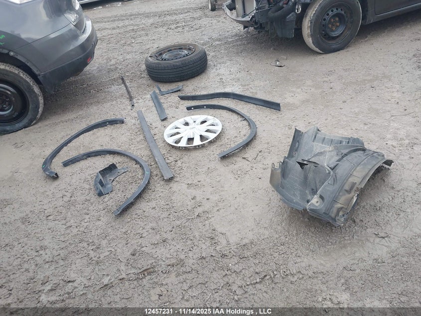 2014 Nissan Rogue S/Sl/Sv VIN: 5N1AT2MV4EC846078 Lot: 12457231