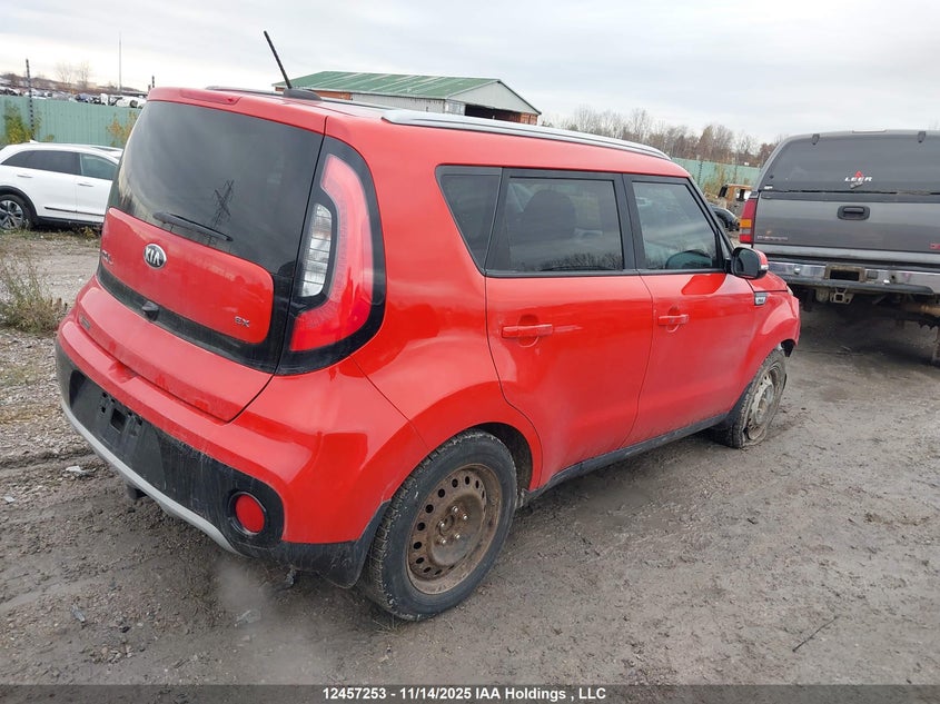 KNDJP3A57K7661336 2019 KIA SOUL photo no. 4