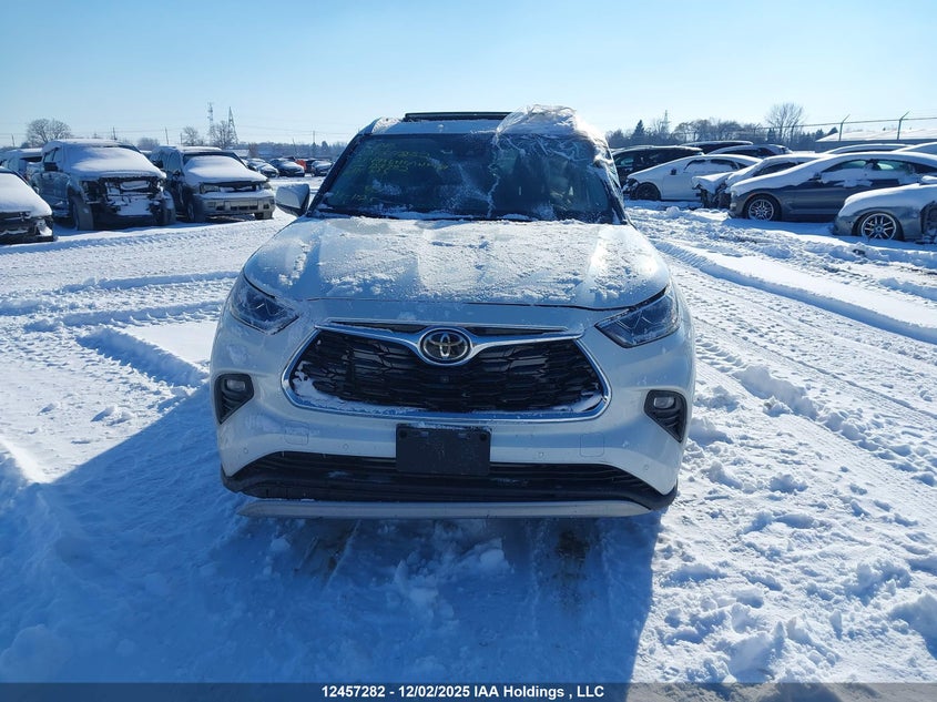 5TDFZRBH9MS122382 2021 TOYOTA HIGHLANDER photo no. 13