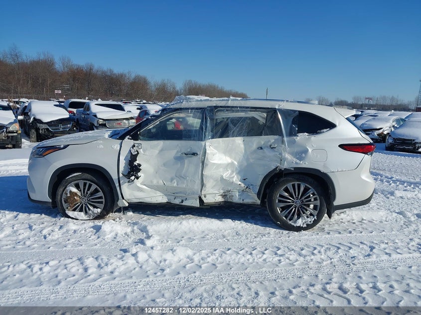 5TDFZRBH9MS122382 2021 TOYOTA HIGHLANDER photo no. 15