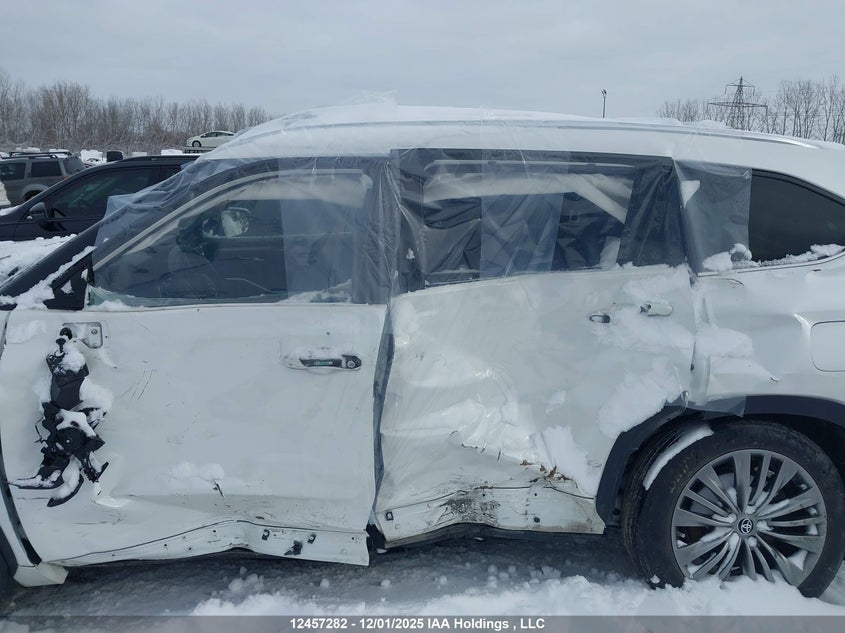 5TDFZRBH9MS122382 2021 TOYOTA HIGHLANDER photo no. 19