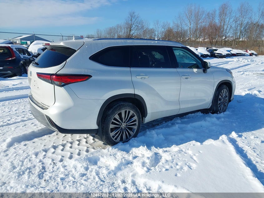5TDFZRBH9MS122382 2021 TOYOTA HIGHLANDER photo no. 4
