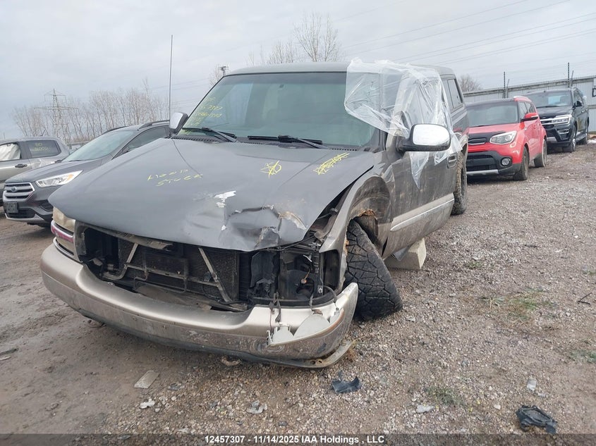 2GTEK19T211121105 2001 GMC SIERRA photo no. 2
