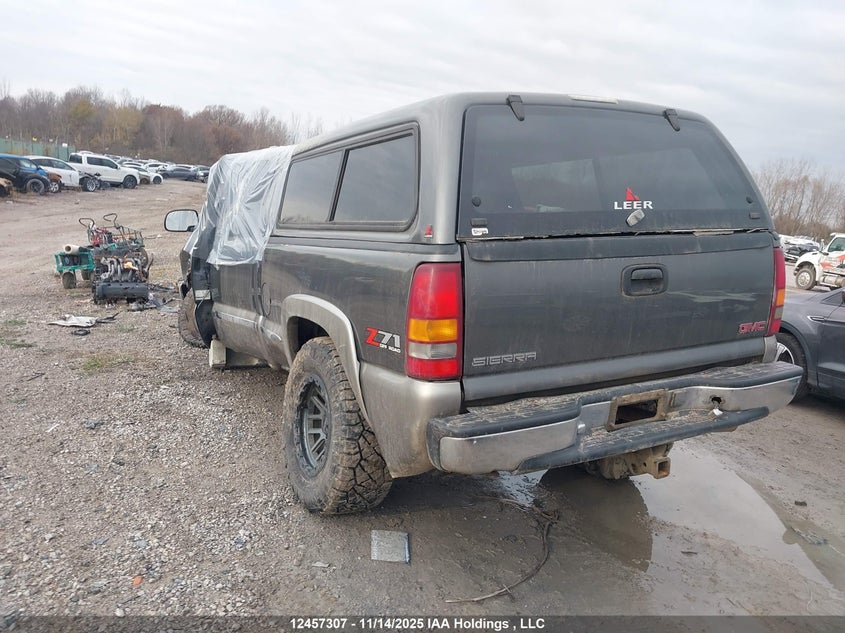2GTEK19T211121105 2001 GMC SIERRA photo no. 3
