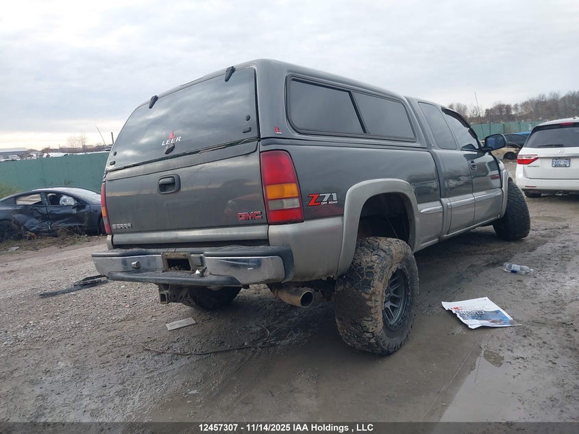 2GTEK19T211121105 2001 GMC SIERRA photo no. 4