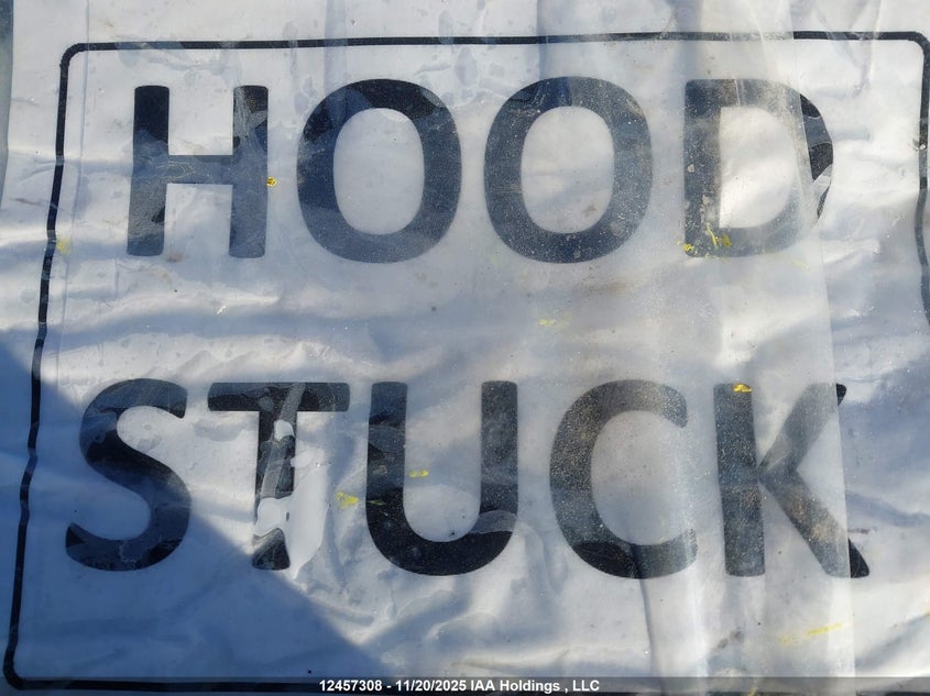 2005 Toyota Matrix Wagon VIN: 2T1KR32E85C915281 Lot: 12457308