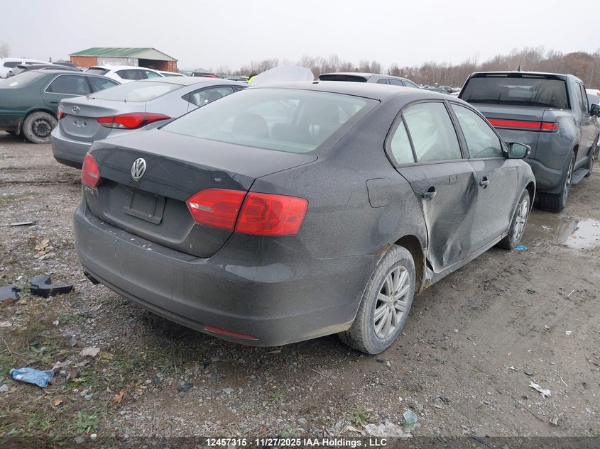 3VWDK7AJ9DM415152 2013 VOLKSWAGEN JETTA photo no. 4