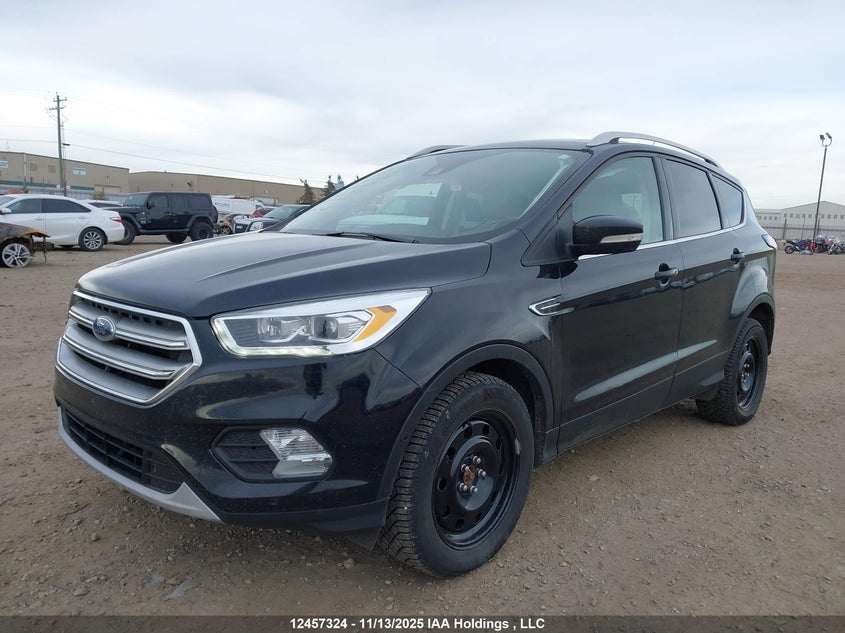 1FMCU9J99HUD46003 2017 FORD ESCAPE photo no. 2
