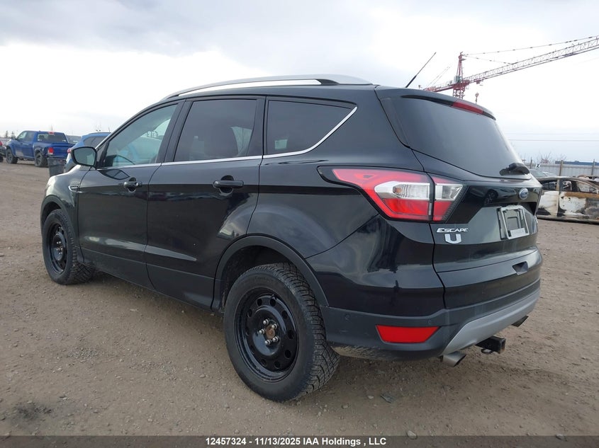 1FMCU9J99HUD46003 2017 FORD ESCAPE photo no. 3