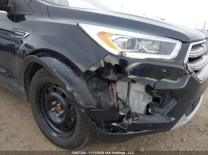 1FMCU9J99HUD46003 2017 FORD ESCAPE photo no. 6