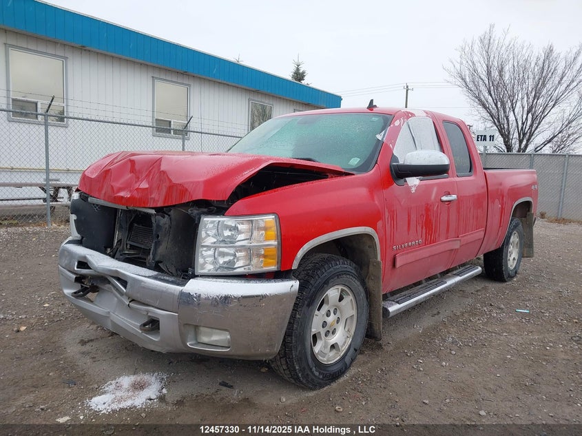 1GCRKSE75DZ415142 2013 CHEVROLET SILVERADO photo no. 2