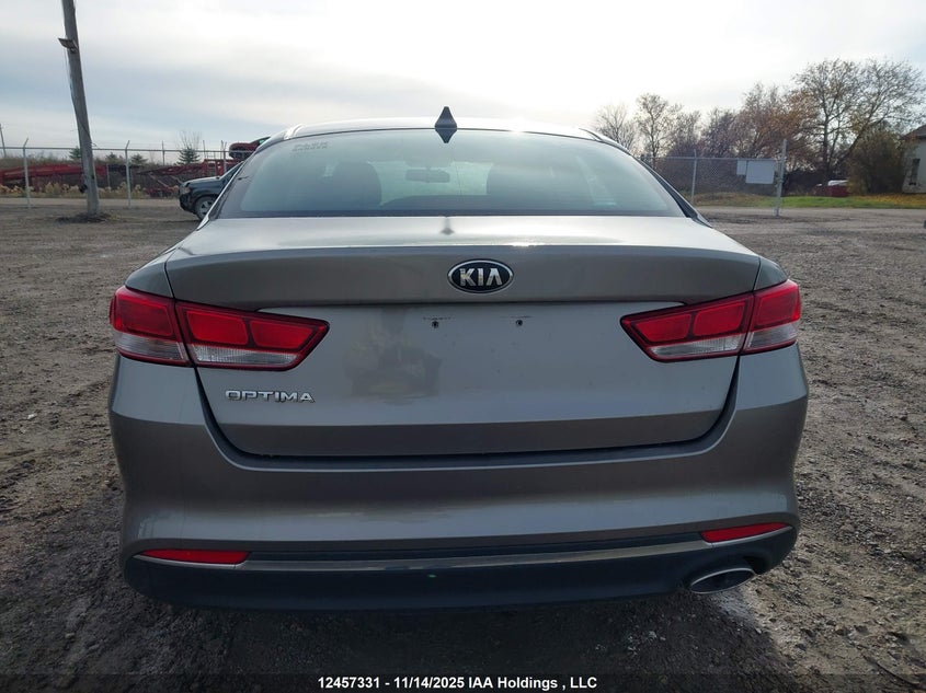 5XXGT4L34JG180361 2018 KIA OPTIMA photo no. 17