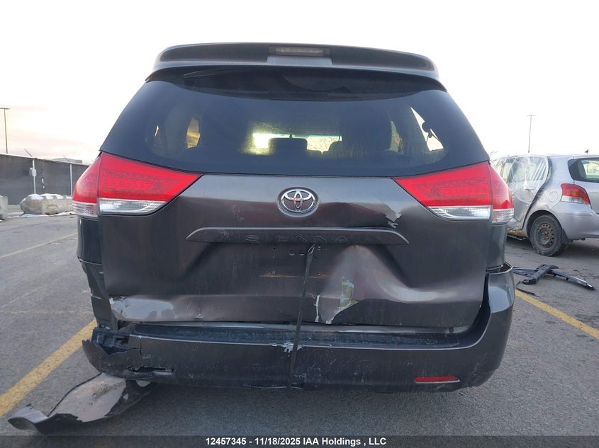 5TDKK3DC5DS368847 2013 TOYOTA SIENNA photo no. 16