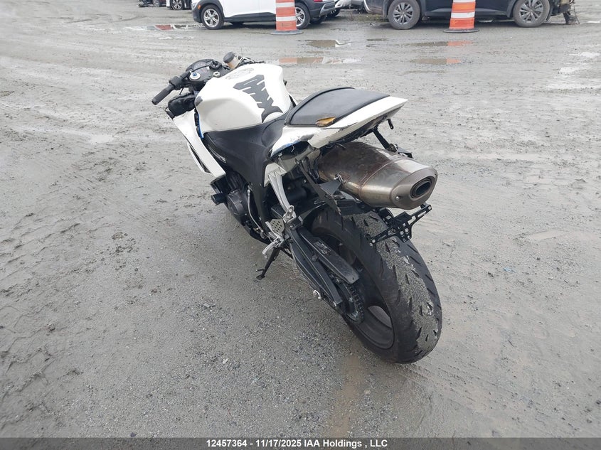 JH2PC40217M000355 2007 HONDA CBR photo no. 3