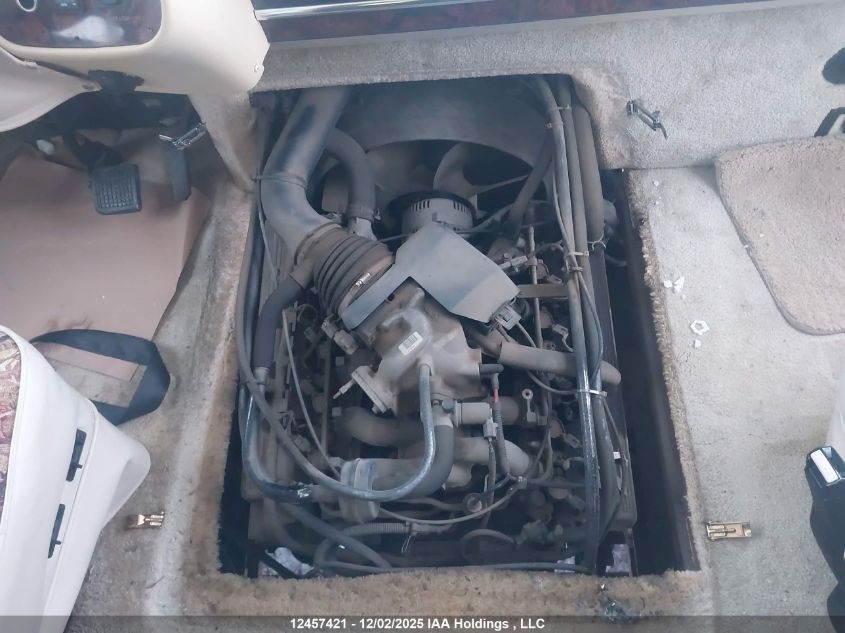 2000 Ford F550 Super Duty Stripped Chass VIN: 1FCMF53S2Y0A11524 Lot: 12457421