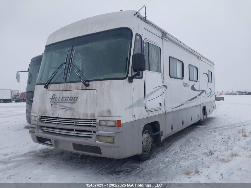 2000 Ford F550 Super Duty Stripped Chass VIN: 1FCMF53S2Y0A11524 Lot: 12457421