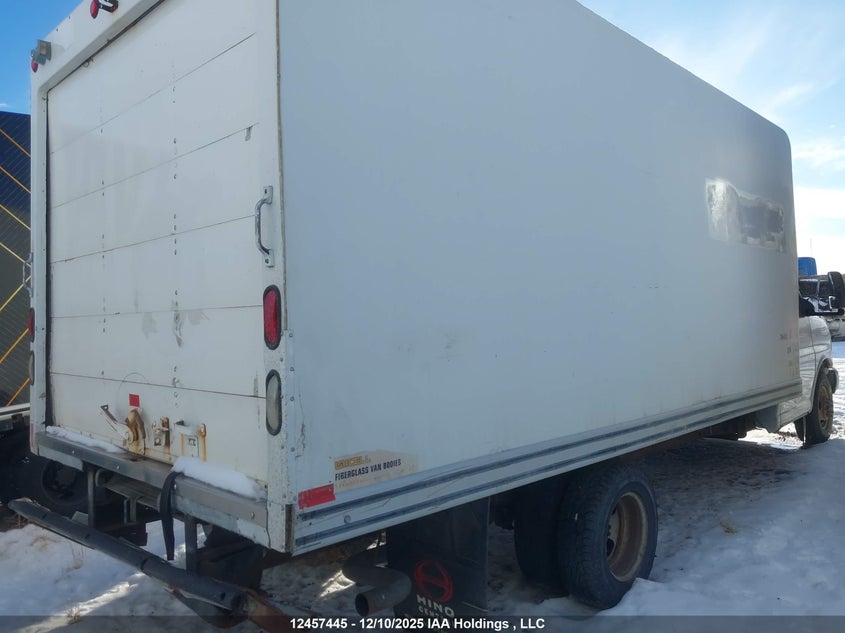1GBJG31U271217447 2007 CHEVROLET EXPRESS photo no. 4