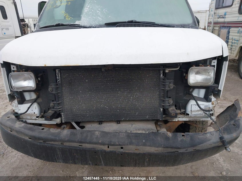 2007 Chevrolet Express G3500 VIN: 1GBJG31U271217447 Lot: 12457445