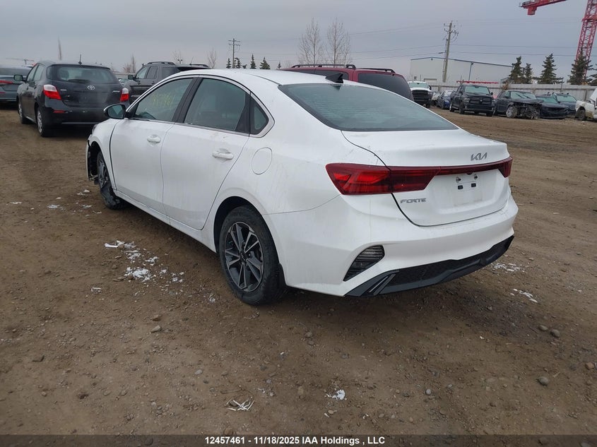 3KPF34ADXPE559468 2023 KIA FORTE photo no. 3