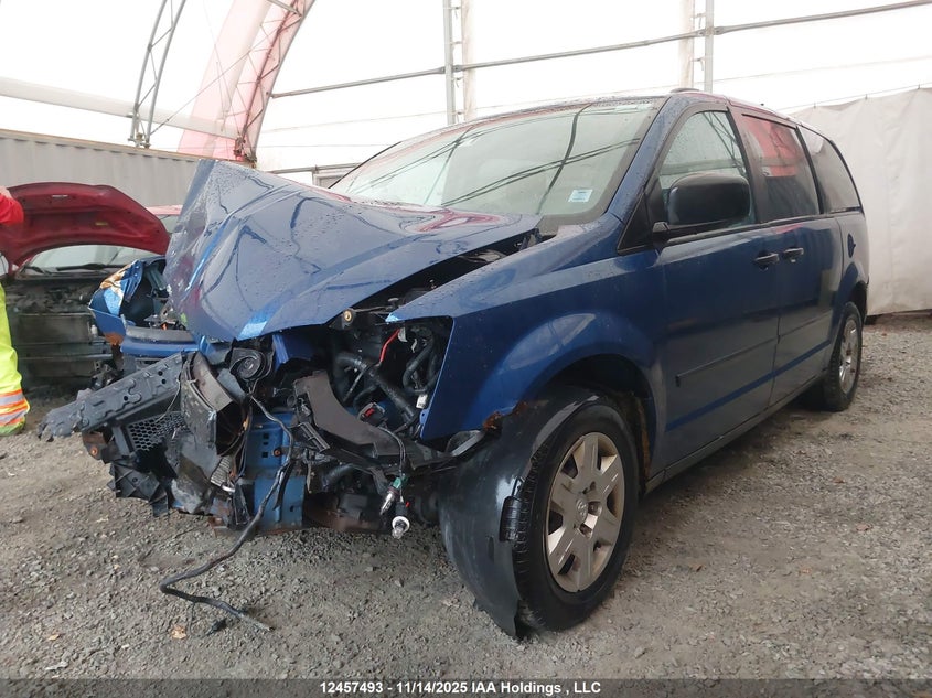 2D4RN4DEXAR430182 2010 DODGE CARAVAN photo no. 2