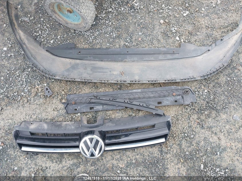 2015 Volkswagen Golf 1.8 Tsi Comfortline/1.8 Tsi Highline/1.8 Tsi Trendline VIN: 3VW117AU5FM007170 Lot: 12457515