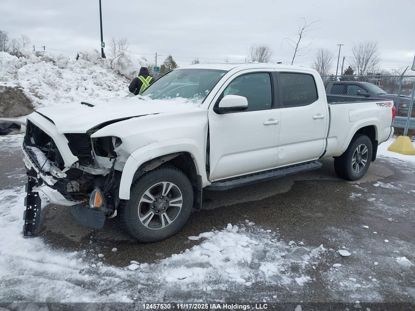 5TFDZ5BN4KX044235 2019 TOYOTA TACOMA photo no. 2
