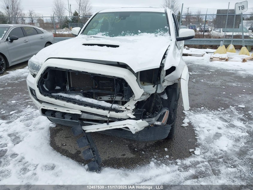 2019 Toyota Tacoma Sr5 V6 VIN: 5TFDZ5BN4KX044235 Lot: 12457530