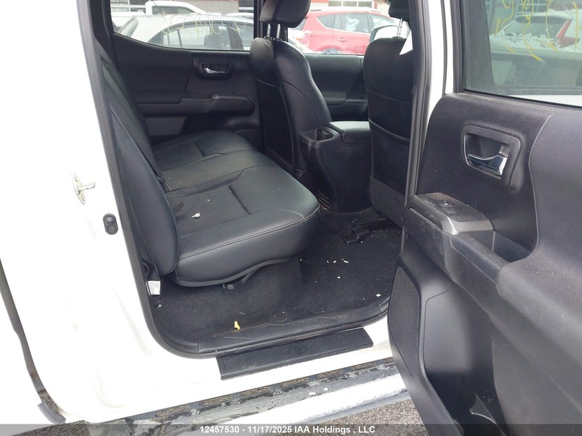 2019 Toyota Tacoma Sr5 V6 VIN: 5TFDZ5BN4KX044235 Lot: 12457530