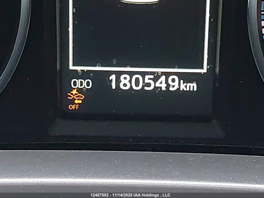 JTMRJREV9JD221703 2018 TOYOTA RAV 4 photo no. 16