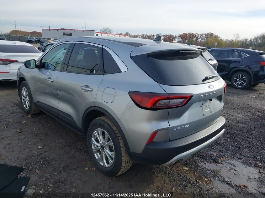 1FMCU9GN8RUA72556 2024 FORD ESCAPE photo no. 3