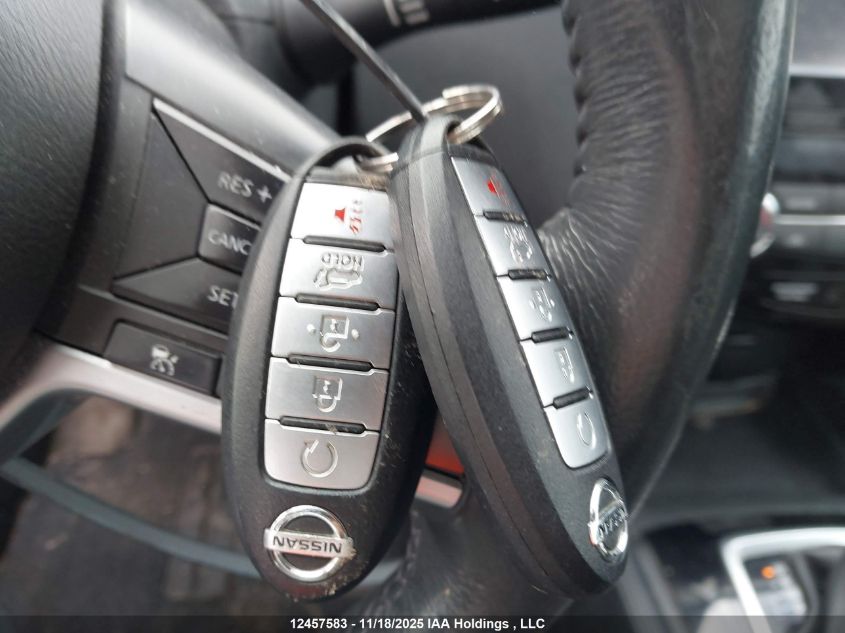 2017 Nissan Rogue Sv/Sl VIN: 5N1AT2MV5HC849835 Lot: 12457583