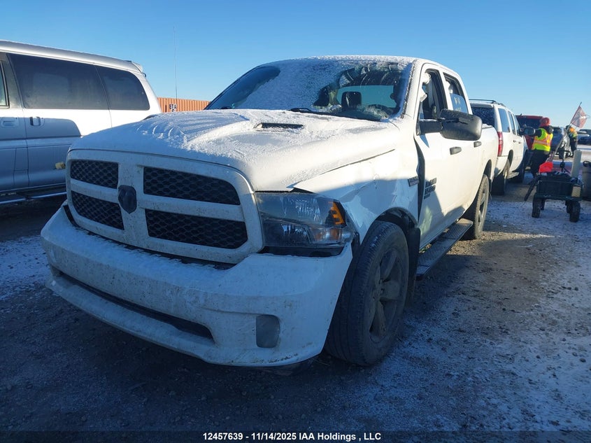 1C6RR7KT9KS718304 2019 RAM 1500 photo no. 2