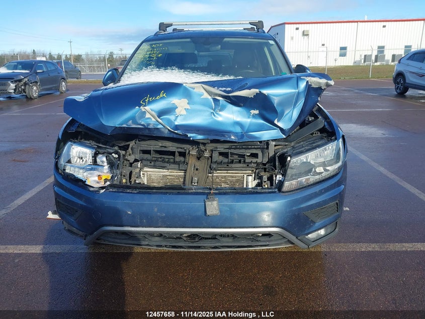 2018 Volkswagen Tiguan Comfortline VIN: 3VV2B7AX0JM166686 Lot: 12457658