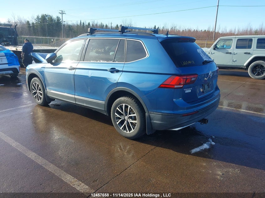 3VV2B7AX0JM166686 2018 VOLKSWAGEN TIGUAN photo no. 3