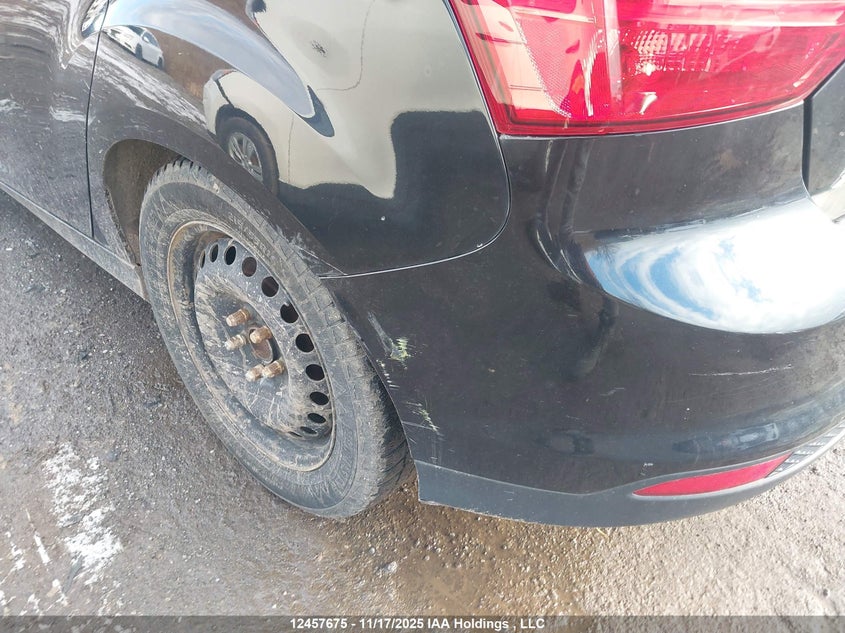 1FADP3K23EL401275 2014 FORD FOCUS photo no. 17